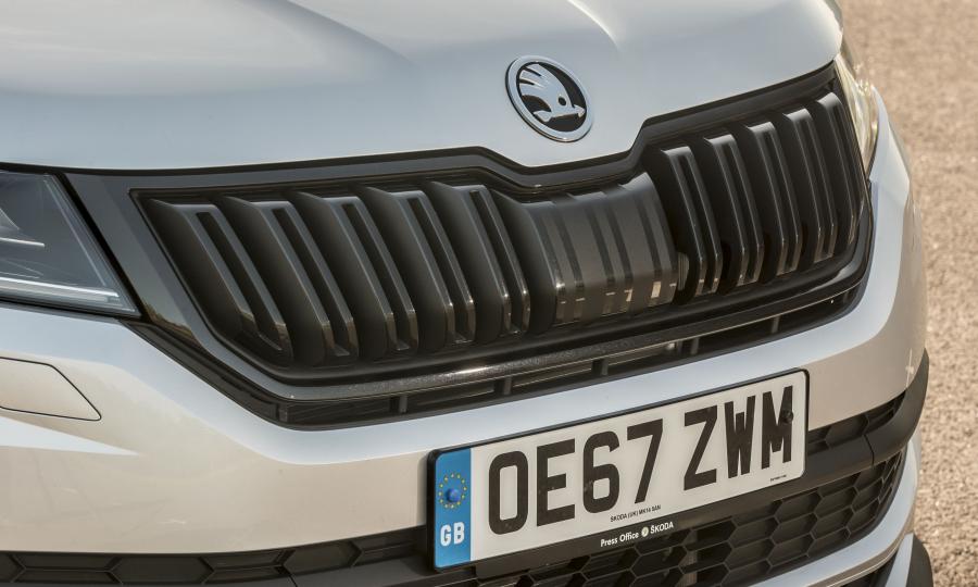Детали экстерьера Skoda Kodiaq 4x4 Sportline 2017 года  (UK) (фото 24 из 40)